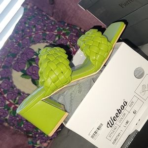 Weeboo size 6 1/2 but fit size 7 color green